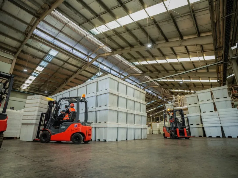 Warehouse distribution floor