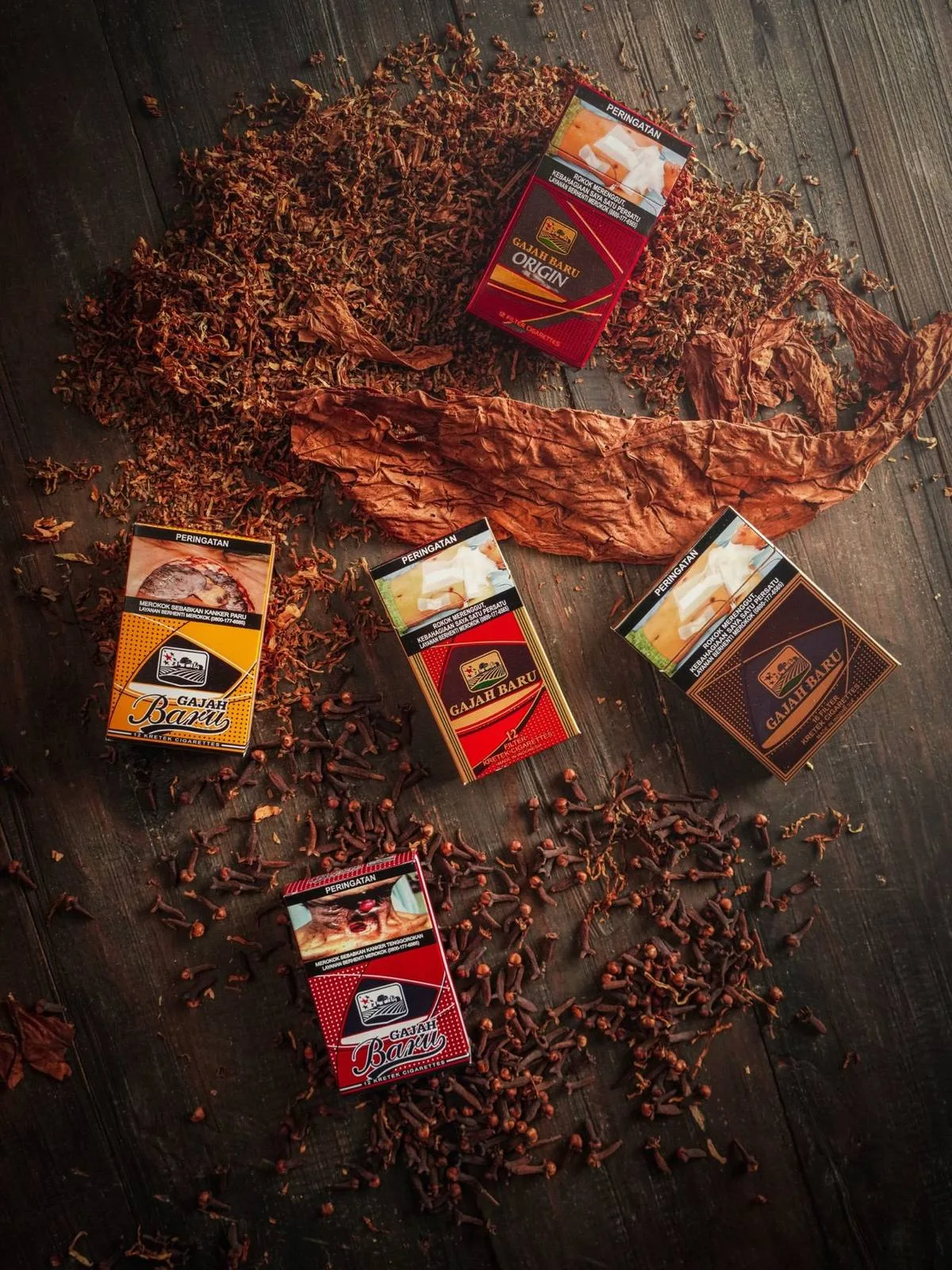 Gajah Baru packs on tobacco and cloves